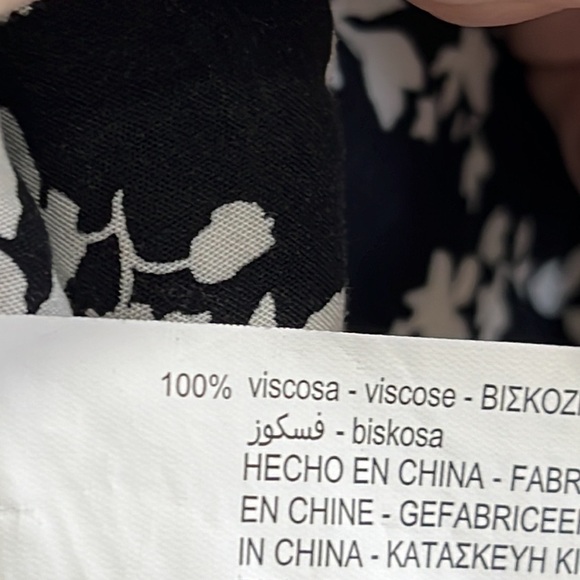 ZARA FLORAL BLOUSE SZ L WHITE AND BLACK RUFFLES COTTAGECORE COASTAL PRAIRIE - Picture 6 of 10